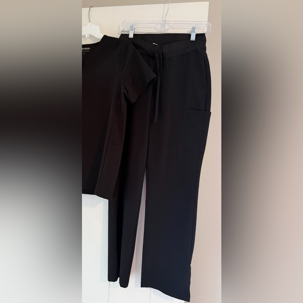 Mandala Black Women's Scrub Pants XS